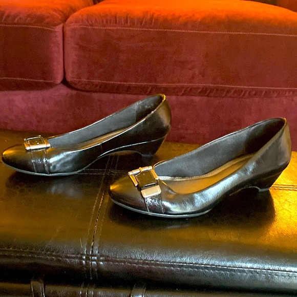 Life Stride Wedges - Picture 2 of 4